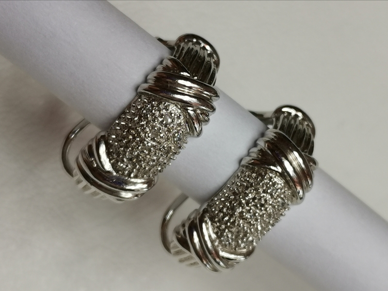 Luxusní zlaté naušnice z bílého zlata 