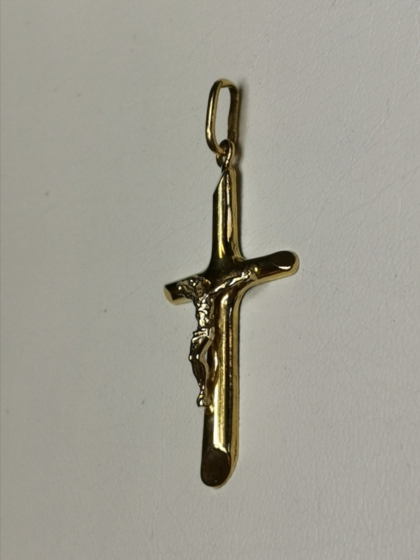 Zlatý přívěs kříž s Ježíšem