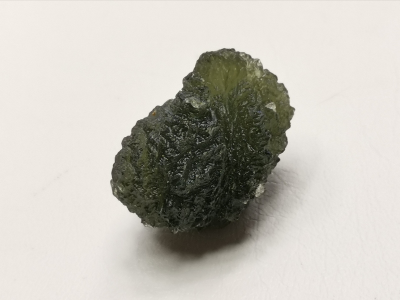 Surový vltavín Lhenice