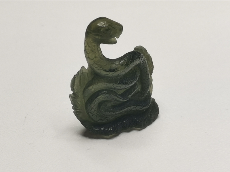 Vltavínová glyptika had