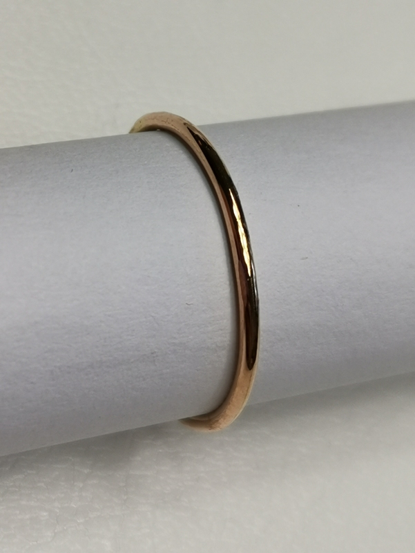 Zlatý prsten hladký z červeného zlata