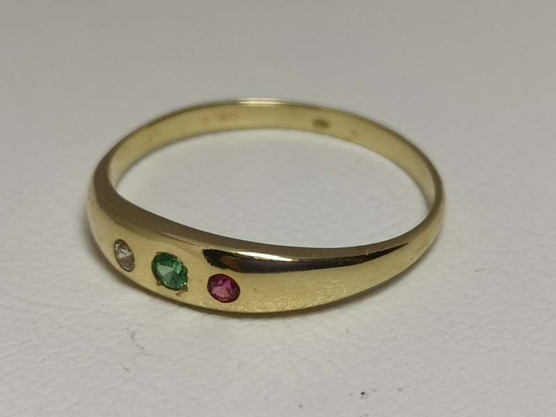 Zlatý dámský prsten s barevnými kamínky