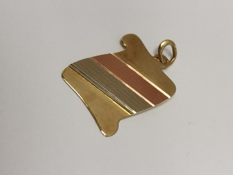 Zlatý přívěs destička