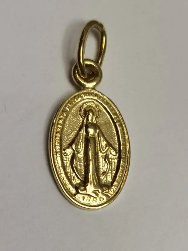 Zlatý přívěs Madonka