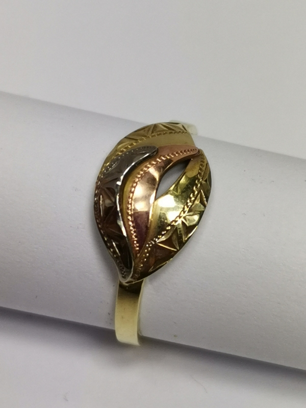 Zlatý dámský prsten celozlatý