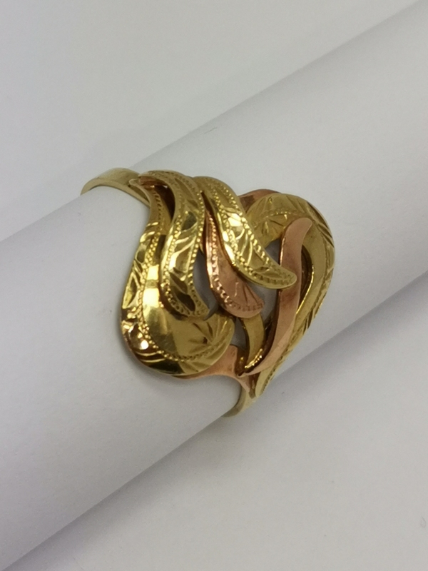 Zlatý dámský prsten celozlatý