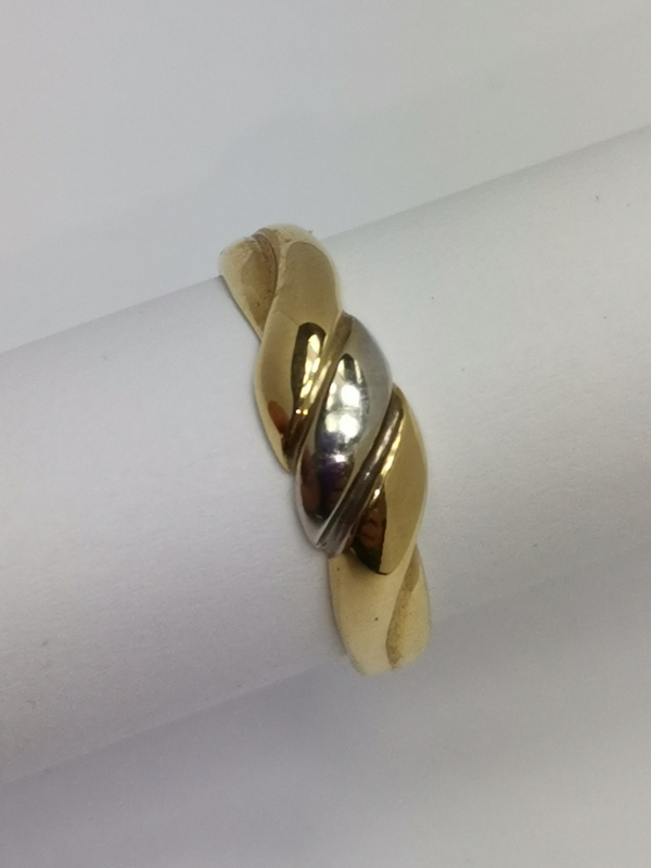 Zlatý dámský prsten celozlatý