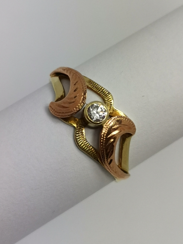 Zlatý dámský prsten se zirkonem 