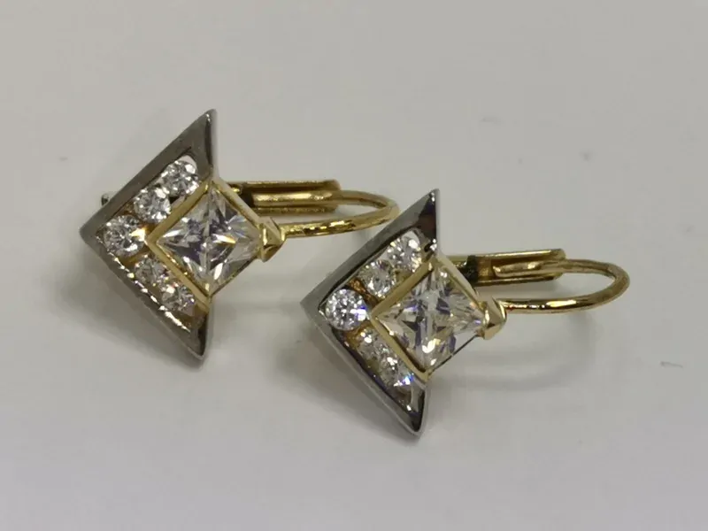 Luxusní zlaté naušnice s bílými zirkony