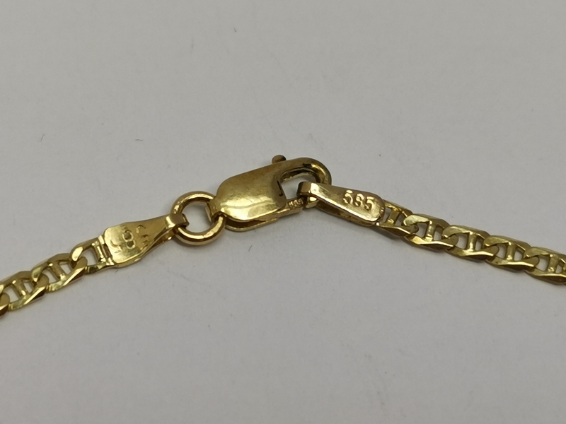 Zlatý náhrdelník s tyčkami