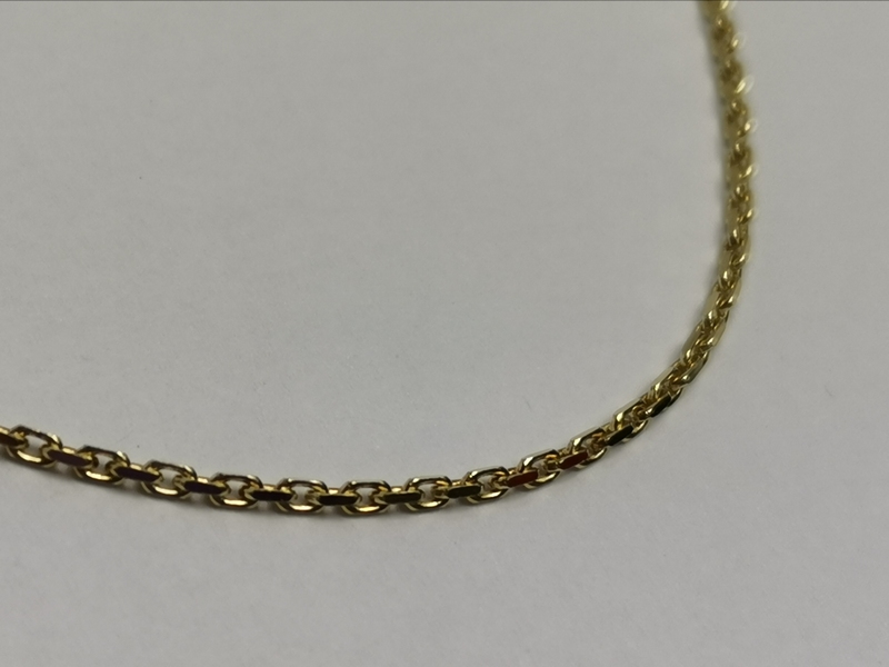 Zlatý řetízek anker