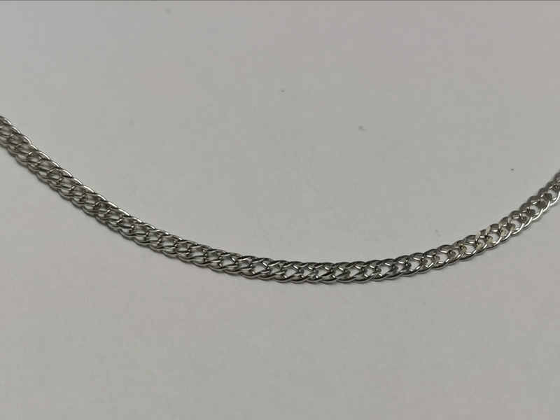 Zlatý řetízek z bílého zlata rombo