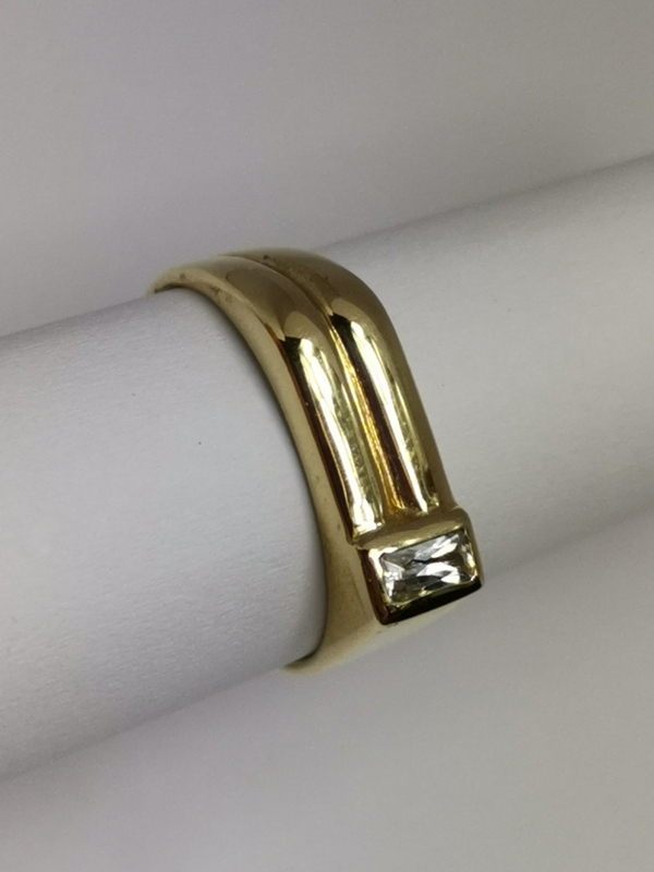 Zlatý pánský prsten se zirkonem