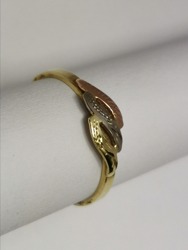 Zlatý dámský prsten celozlatý