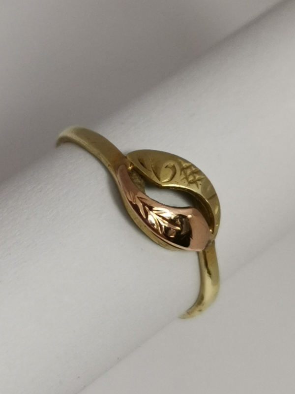 Zlatý dámský prsten celozlatý