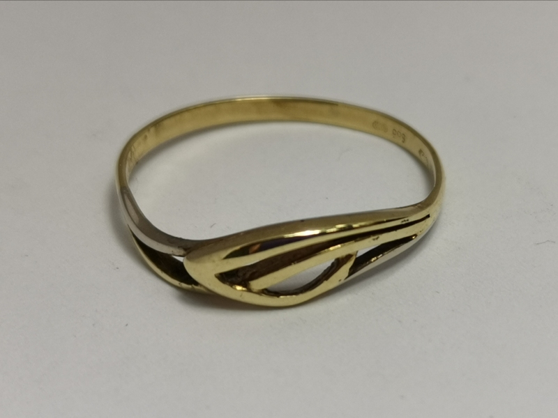 Zlatý dámský prsten celozlatý 