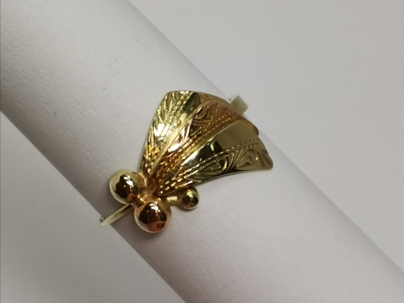 Zlatý dámský prsten celozlatý