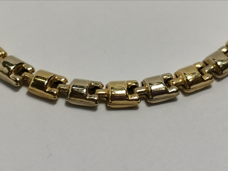 Zlatý dámský náramek ozdobný