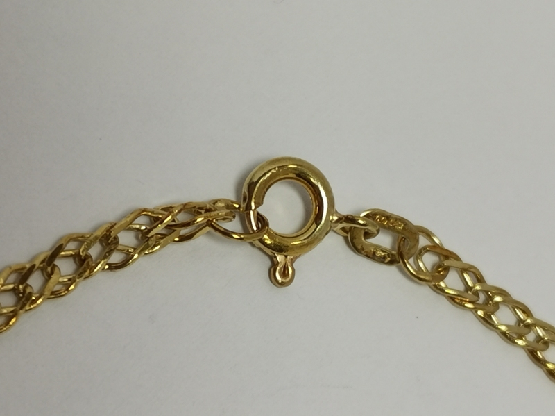 Zlatý dámský náramek rombo