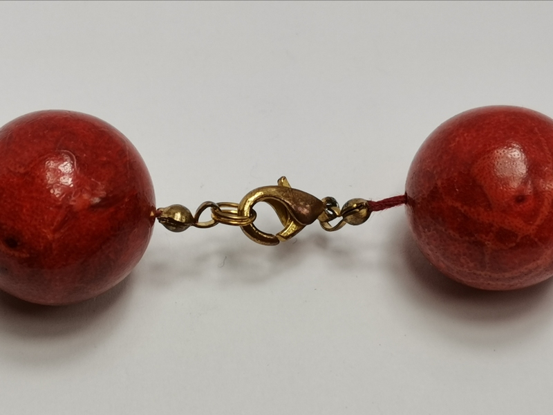 Náhrdelník z červeného korálu