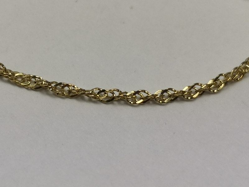 Zlatý dětský náramek lambáda