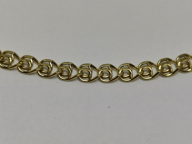 Zlatý řetízek ozdobný