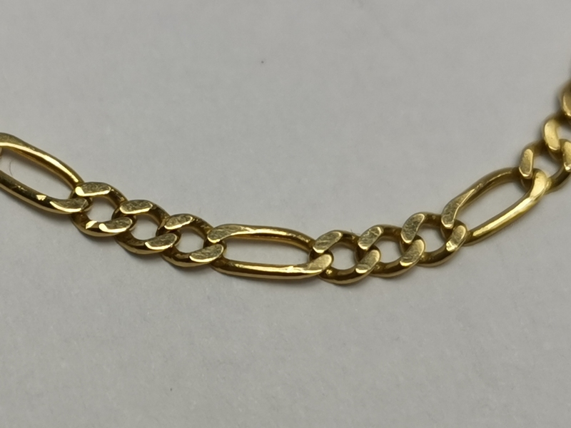 Zlatý řetízek figaro