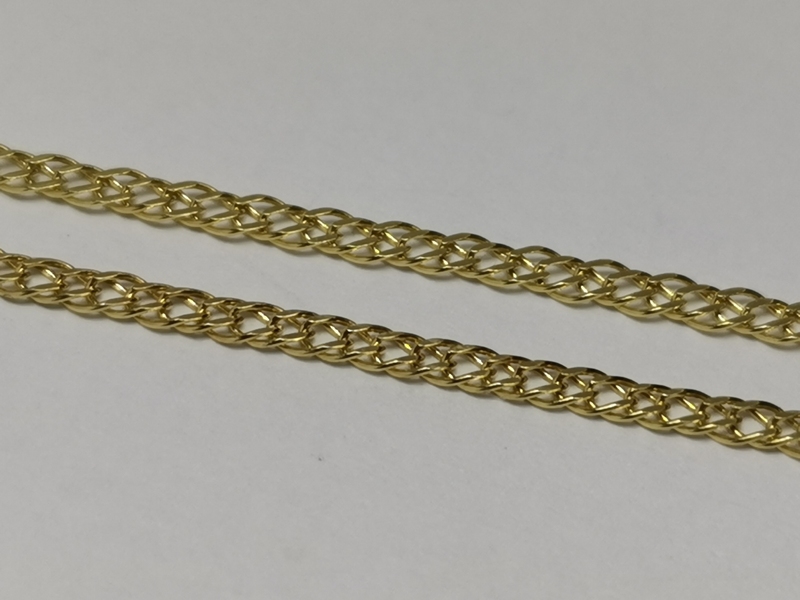 Zlatý řetízek rombo