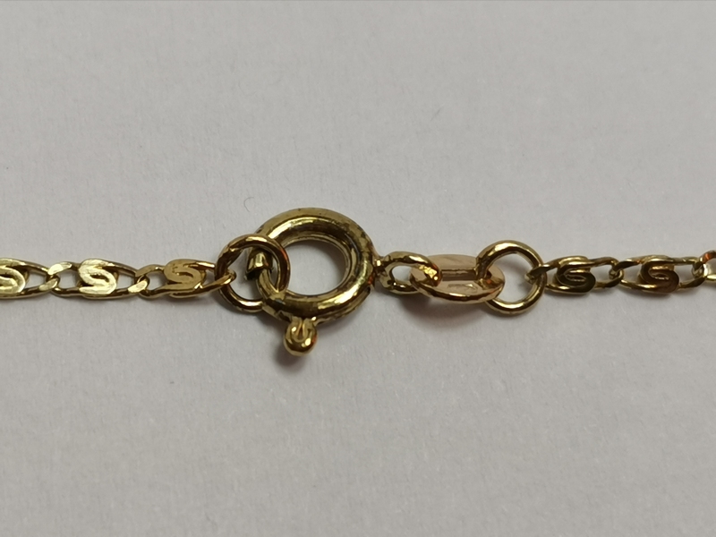 Zlatý dámský náramek ozdobný