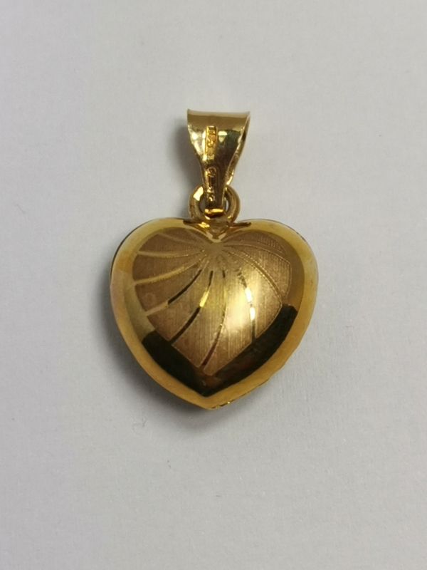 Zlatý přívěs srdce vypouklé