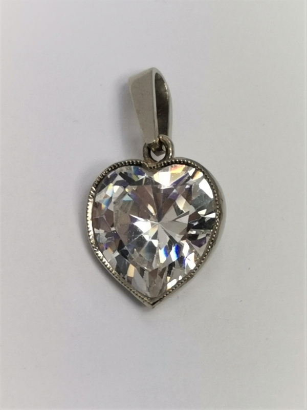 Zlatý přívěs srdce se zirkonem z bílého zlata