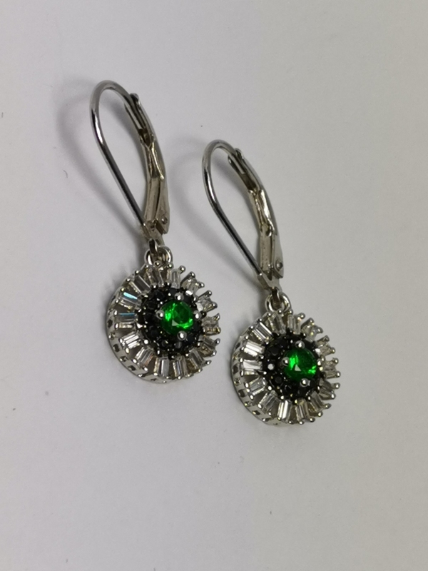 Stříbrné naušnice se zeleným kamenem a zirkony