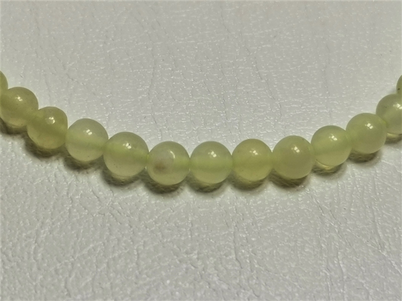 Korále jadeit, broušené kuličky