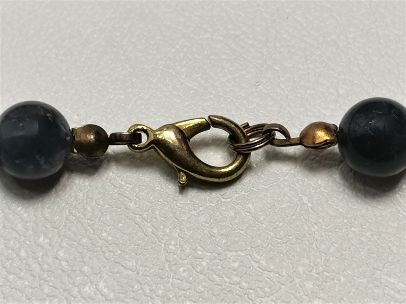 Korále sodalit, broušené kuličky