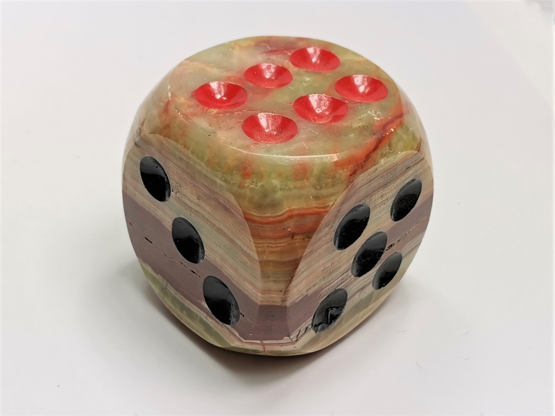 Kamenná ozdobná hrací kostka, jaspis