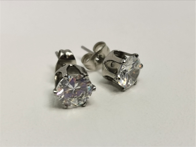 Naušnice pecky se zirkonem z chirurgické oceli