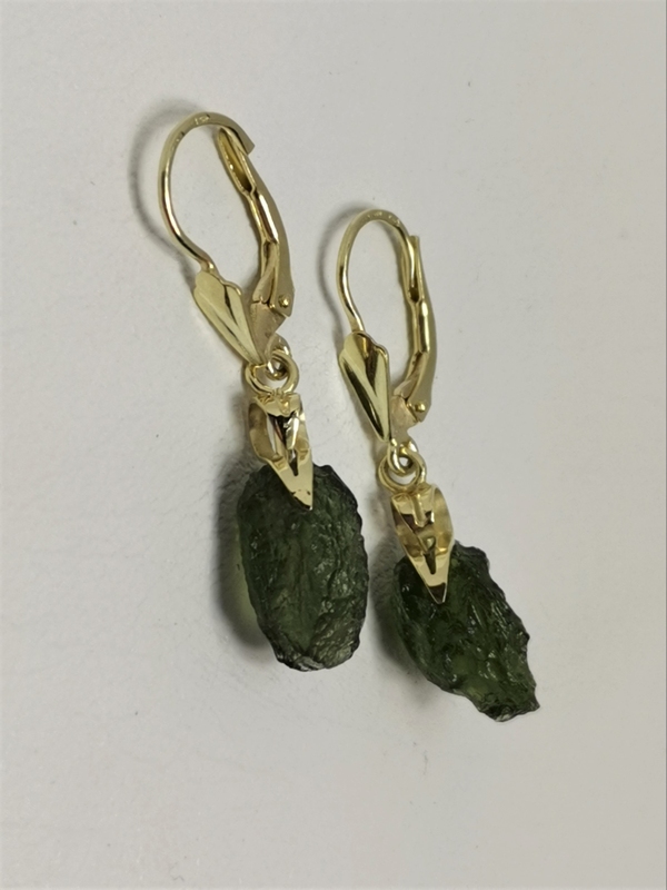 Zlaté naušnice žluté zlato s přírodním vltavínem