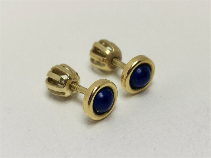 Zlaté naušnice s lapisem lazuli na šroubek