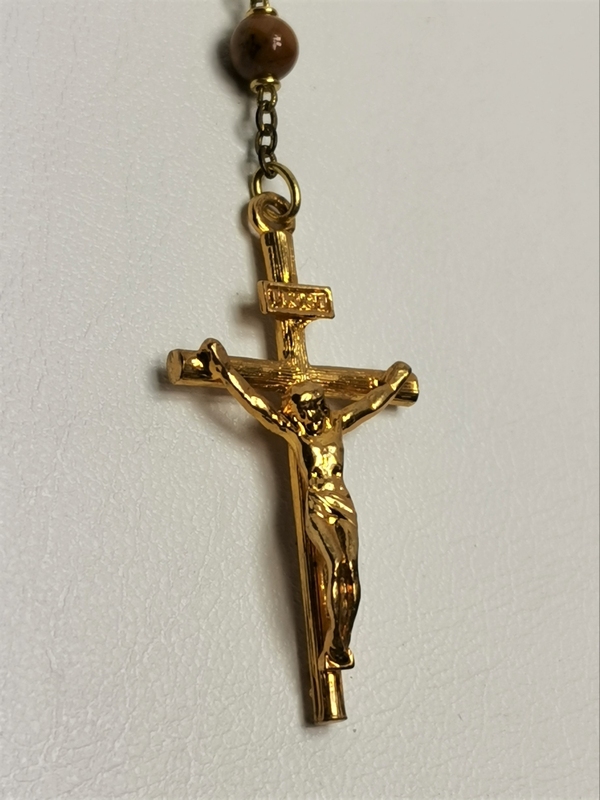 Růženec z přírodního kamene, jaspis