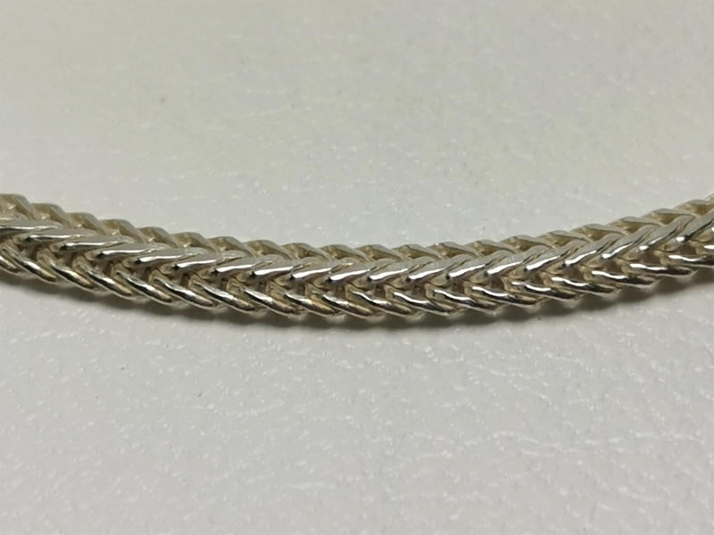 Stříbrný řetízek ozdobný plochý