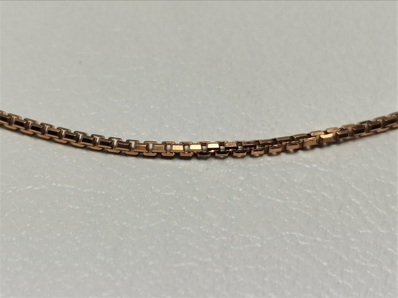 Stříbrný řetízek venezia, červeně zlacený