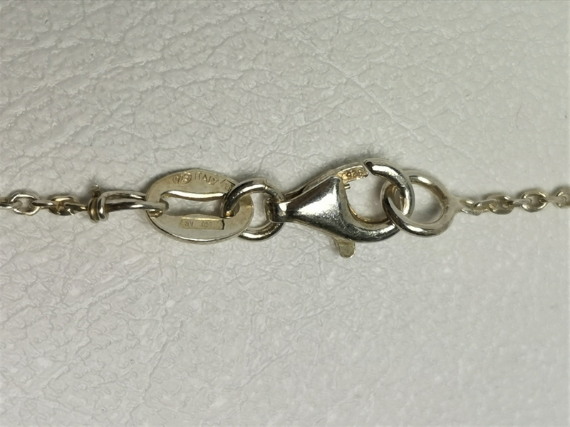 Stříbrný náramek ozdobný