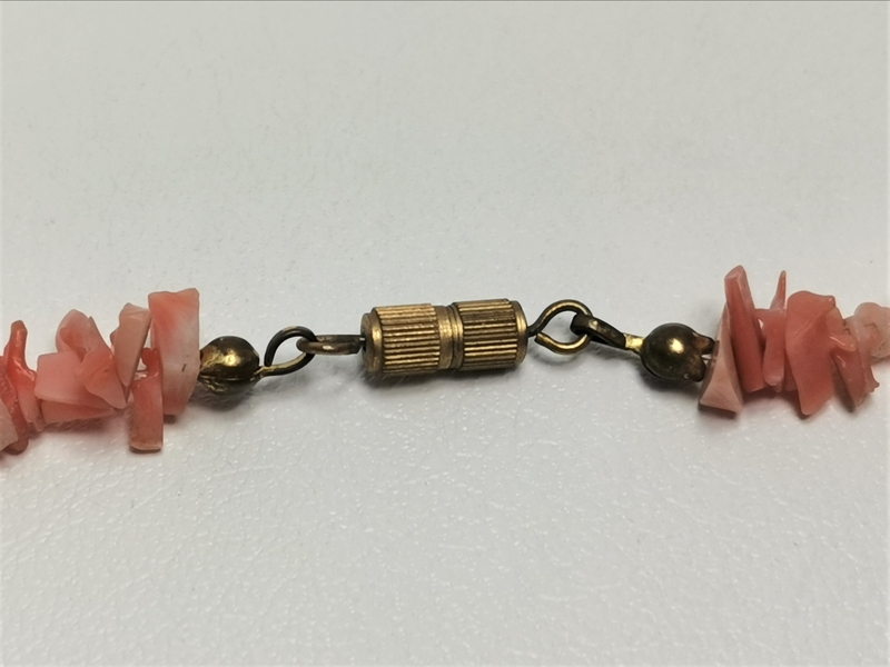 Náhrdelník z korálu