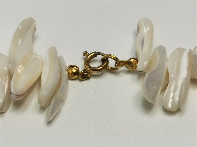 Náhrdelník z perleti