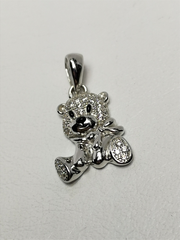 Stříbrný přívěsek medvídek se zirkony, rhodiovaný