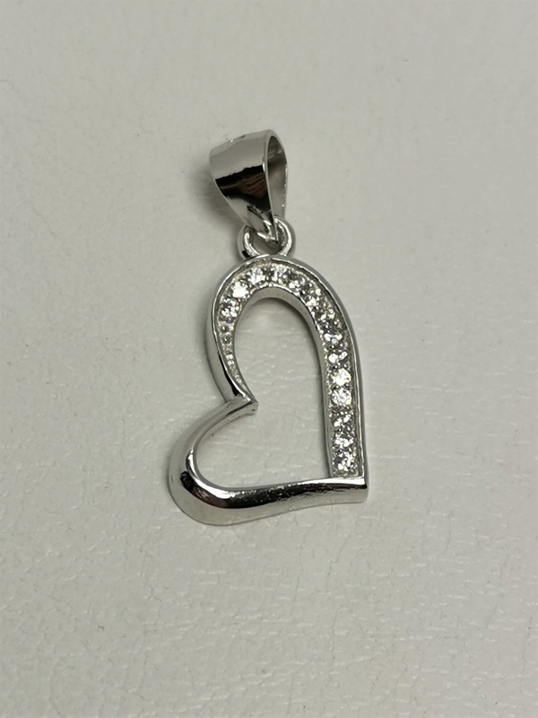 Stříbrný přívěsek srdce se zirkony