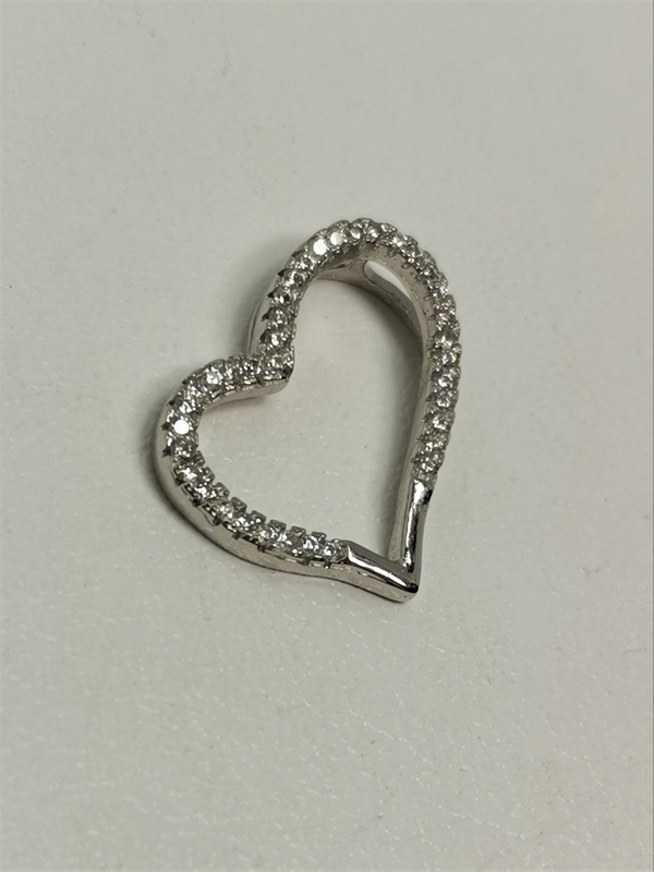 Stříbrný přívěsek srdce se zirkony