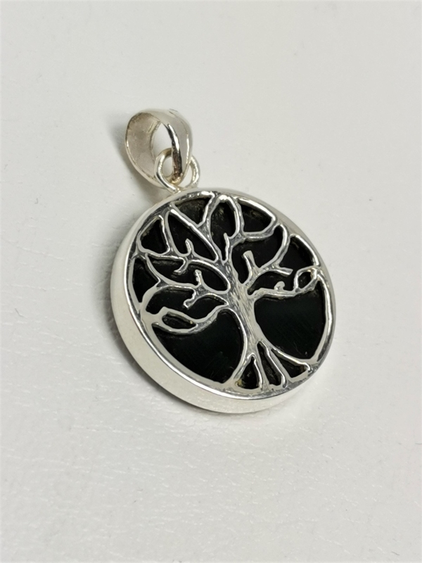 Stříbrný přívěsek strom života