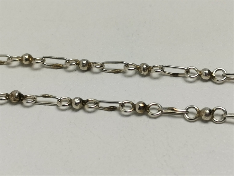 Stříbrný náhrdelník 