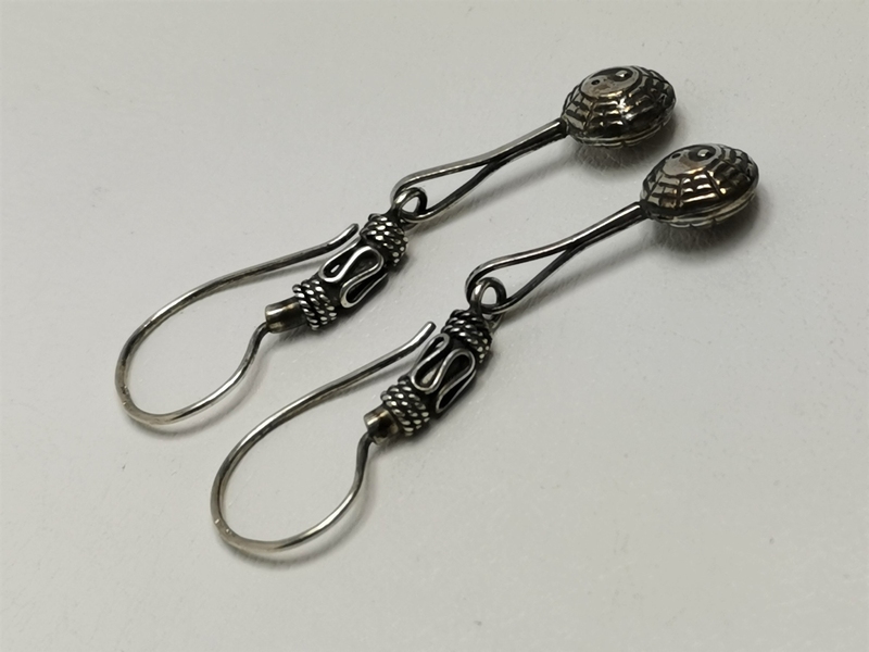 Stříbrné naušnice visací